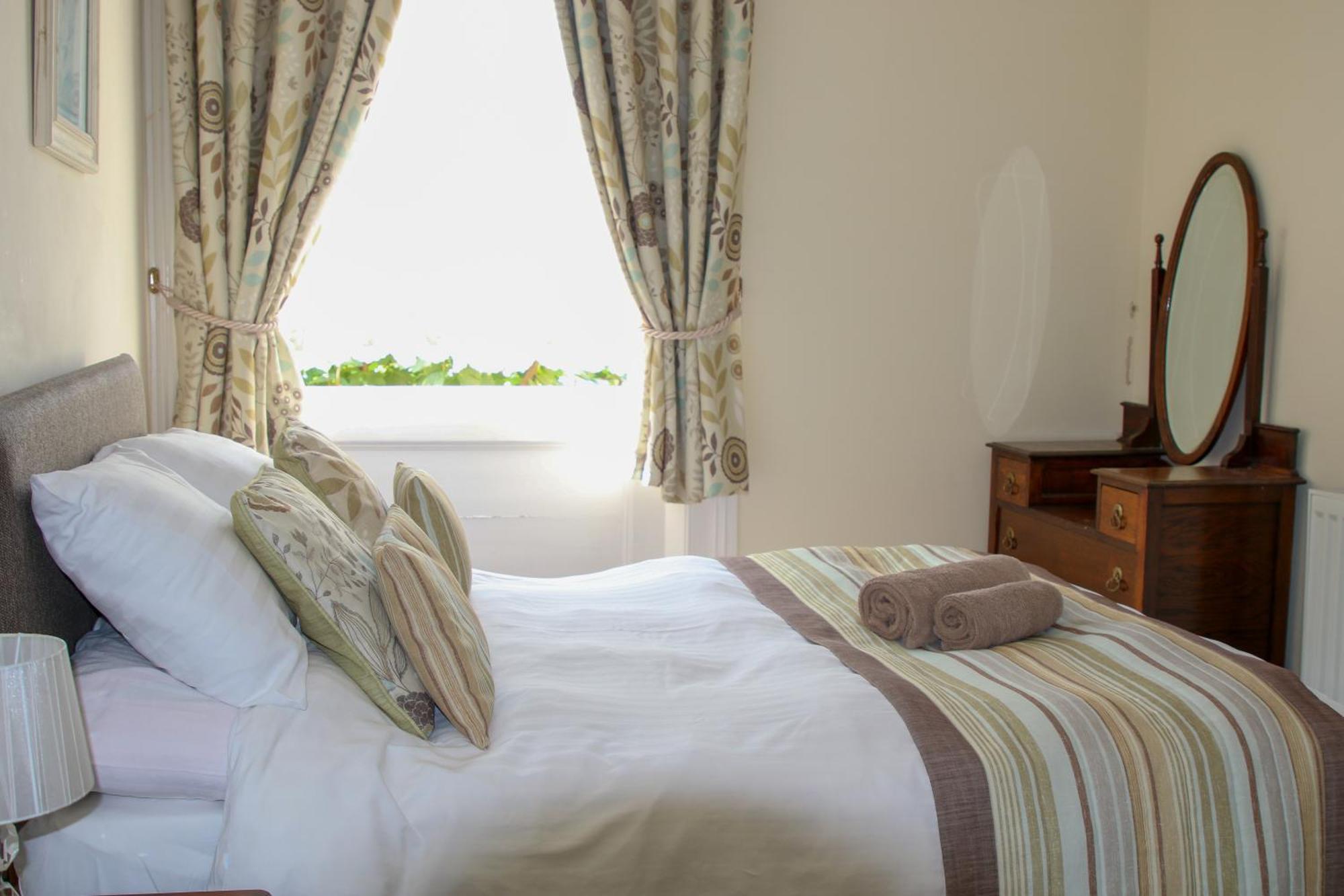 Spring Garden Apartments Gosport Luaran gambar